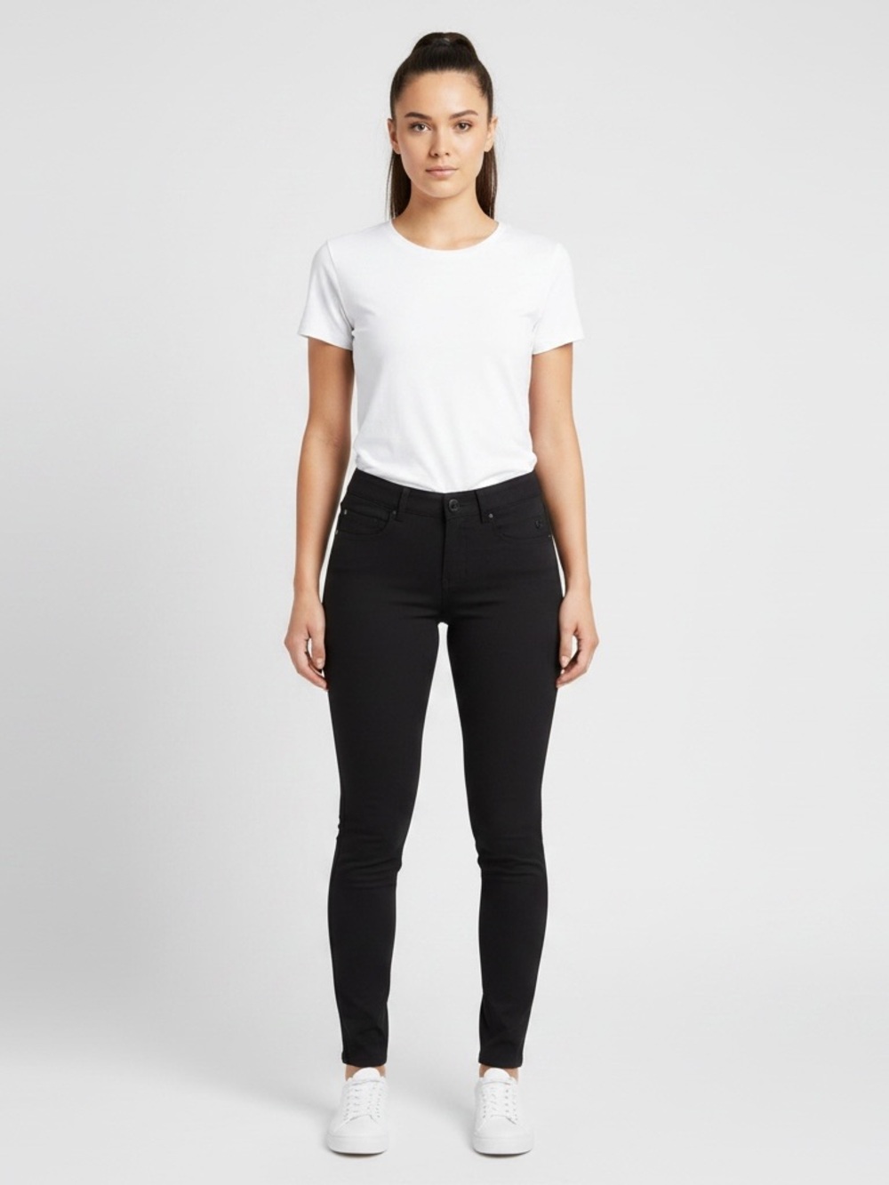 Lululemon Everyday Slim Pant Black Size 8
